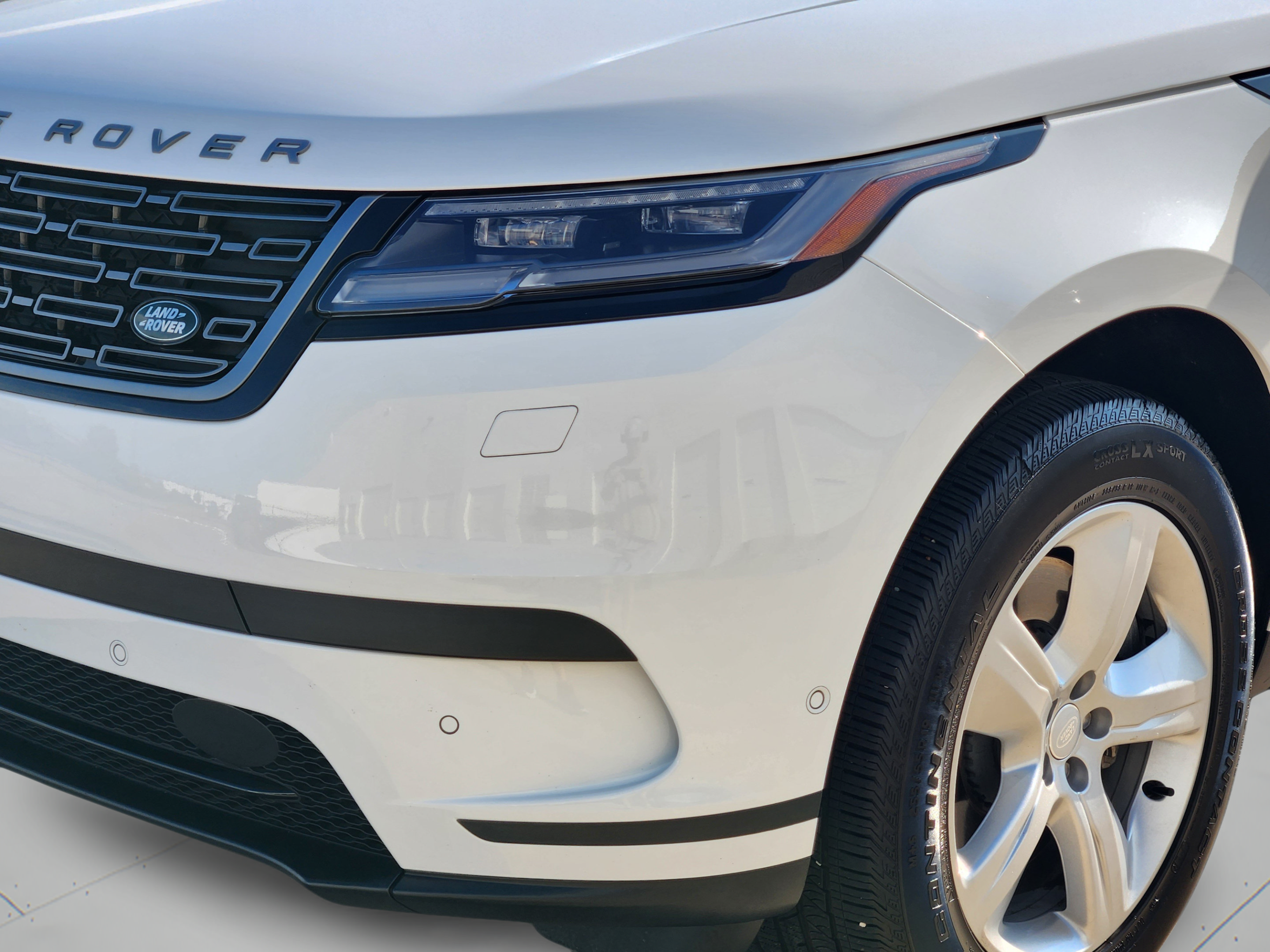Certified 2026 Land Rover Range Rover Velar S AWD/4WD image 32