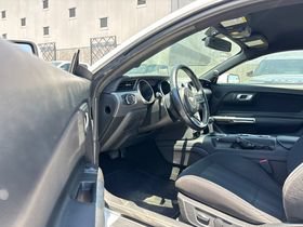 Used 2019 Ford Mustang GT w/ Equipment Group 301A RWD image 3