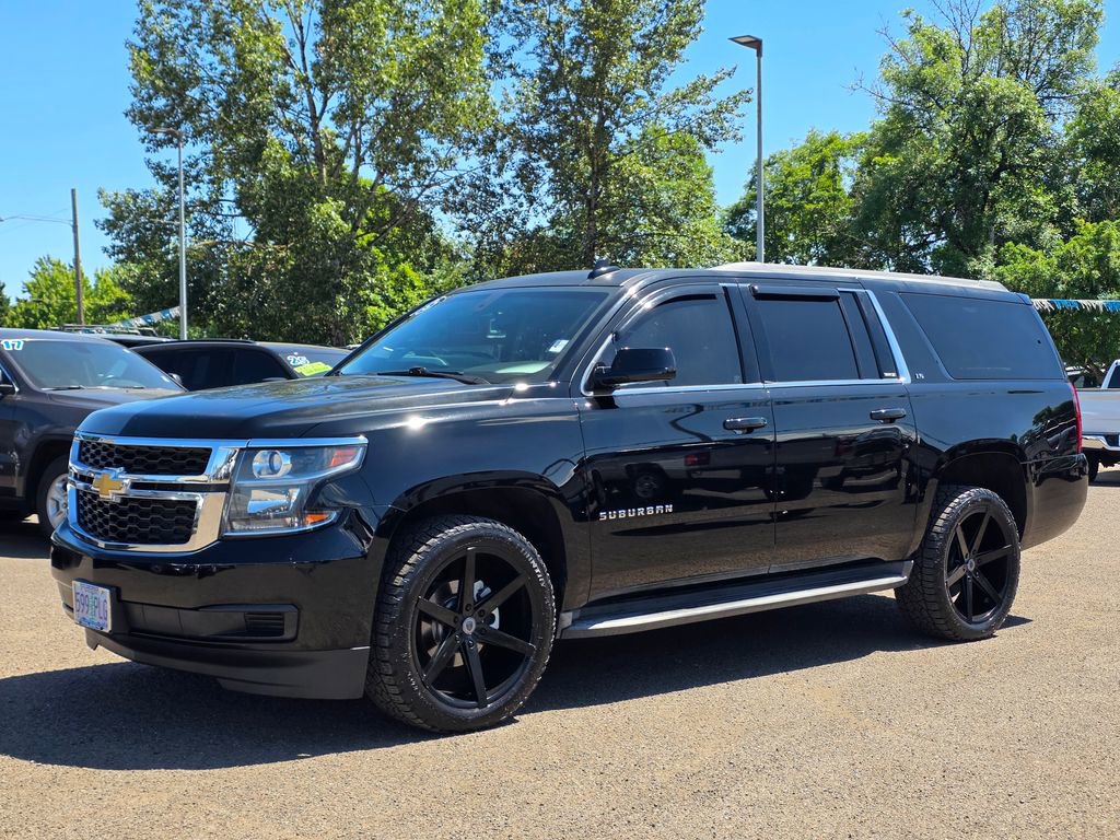 Used 2015 Chevrolet Suburban LS RWD image 1