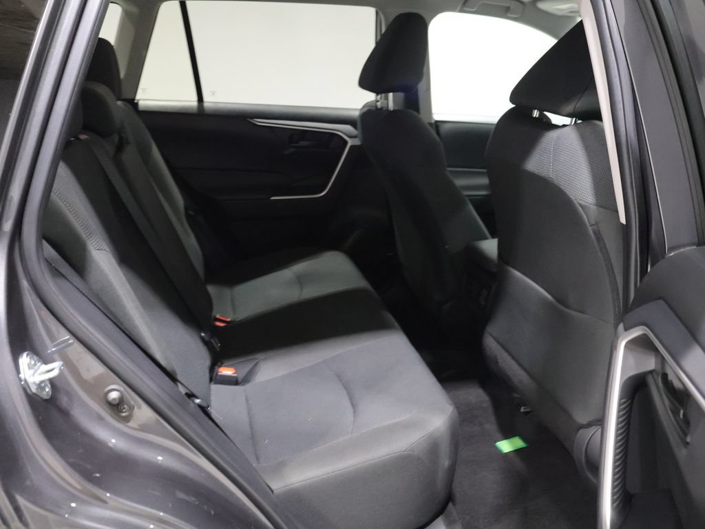 Used 2025 Toyota RAV4 LE AWD/4WD image 20