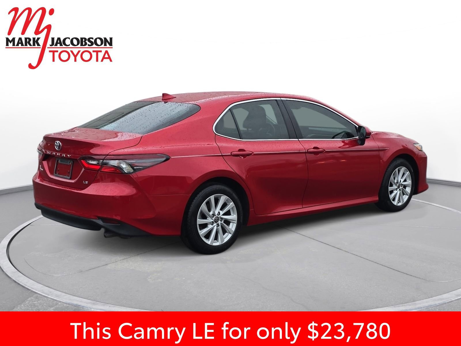 Used 2024 Toyota Camry LE image 9