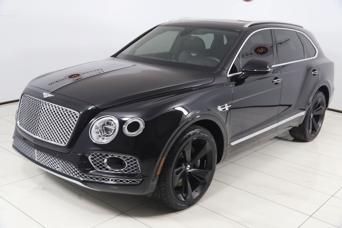 Used 2018 Bentley Bentayga AWD/4WD image 32