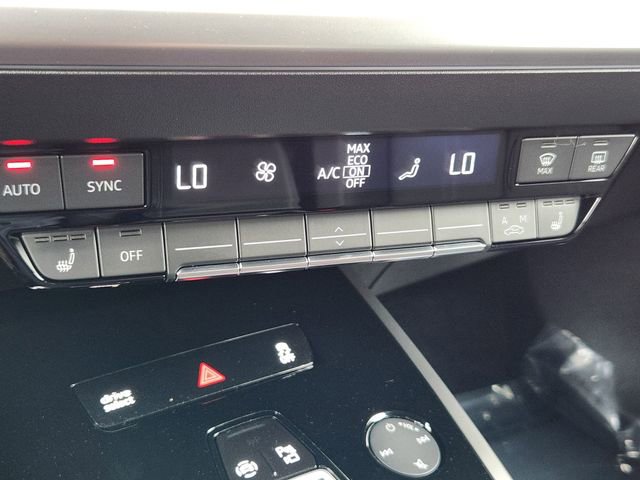 Used 2024 Audi Q4 e-tron Premium Plus w/ Premium Plus image 16