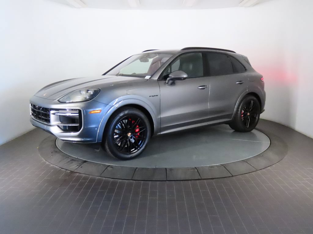 Certified 2026 Porsche Cayenne S AWD/4WD image 1