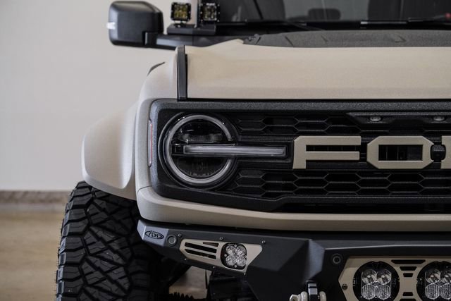 Used 2025 Ford Bronco Raptor AWD/4WD image 3