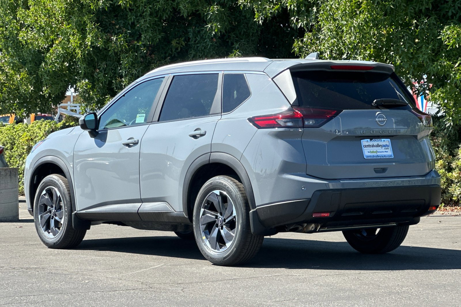 New 2026 Nissan Rogue SV image 6