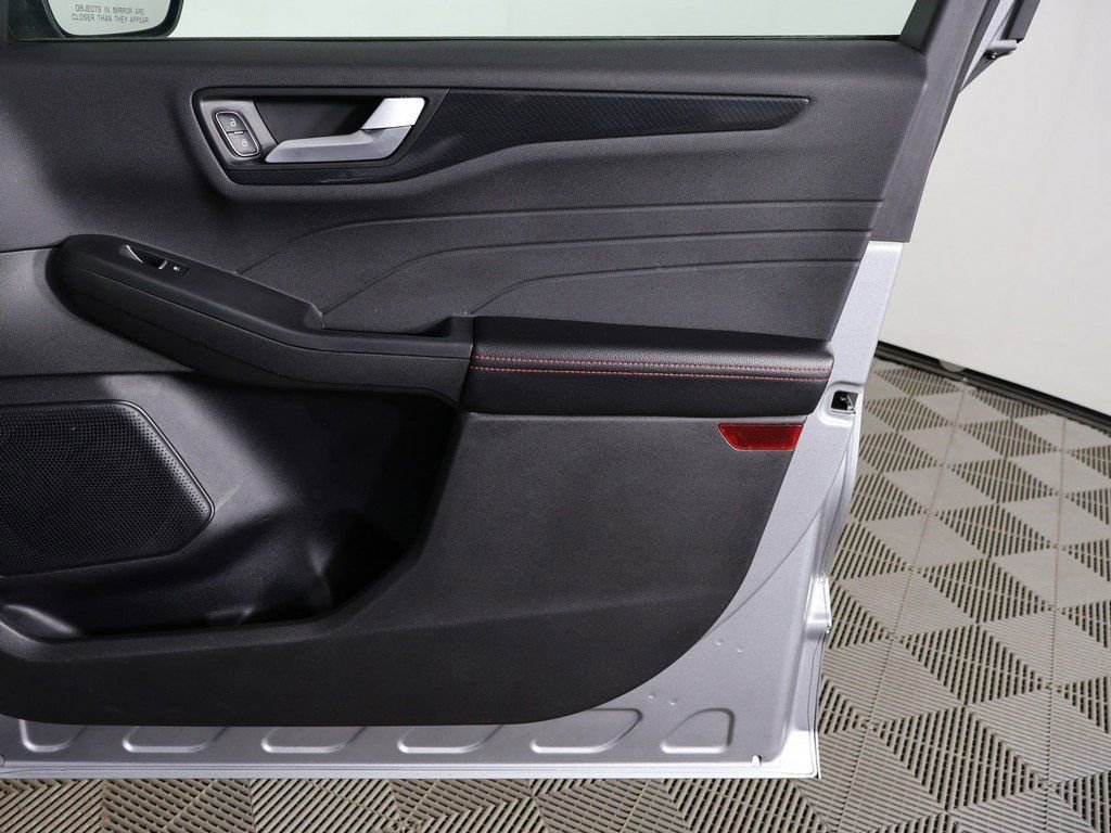 Used 2023 Ford Escape ST-Line w/ Tech Pack #1 image 23