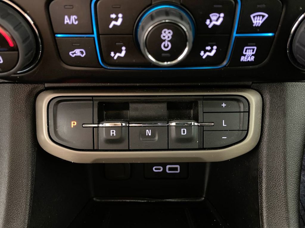 Certified 2023 GMC Acadia Denali w/ Denali Ultimate Package AWD/4WD image 19