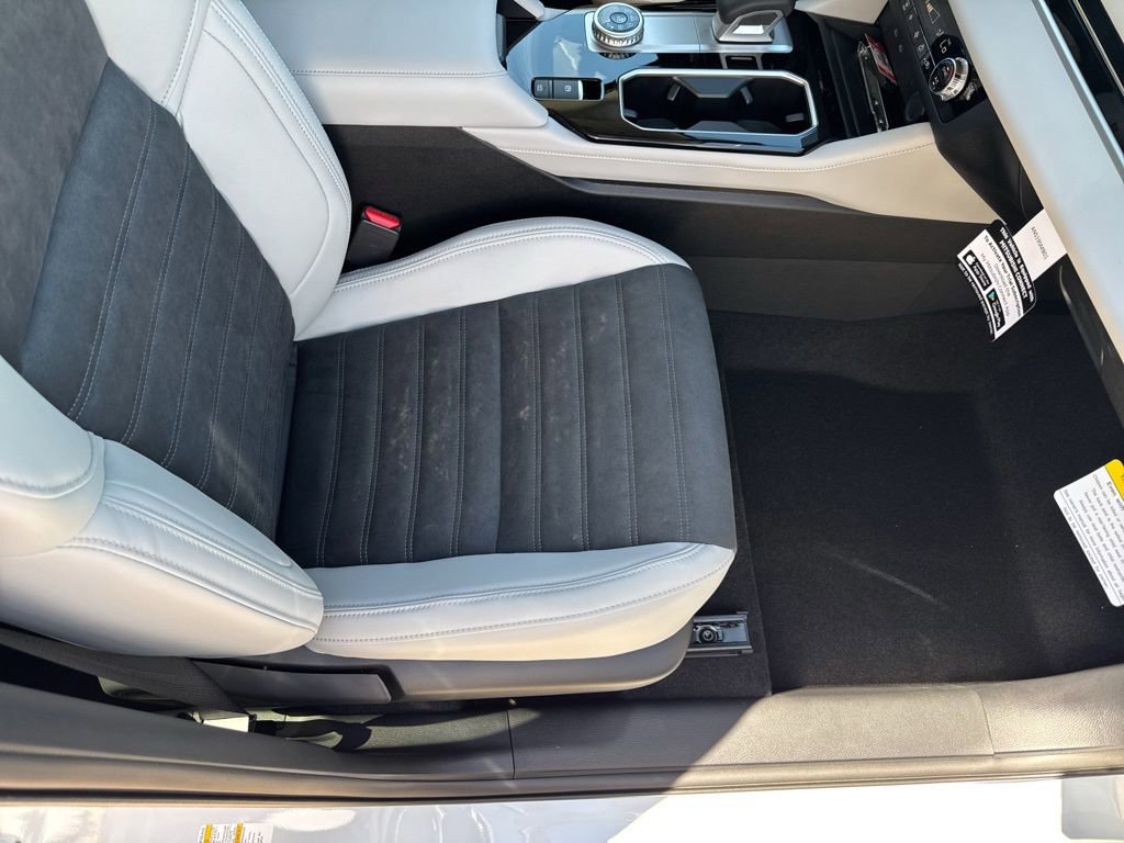 New 2026 Mitsubishi Outlander SE FWD image 42