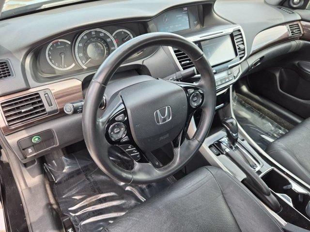 Used 2016 Honda Accord EX-L image 11