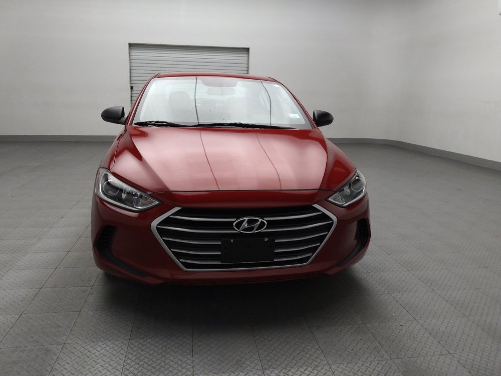 Used 2017 Hyundai Elantra SE image 14