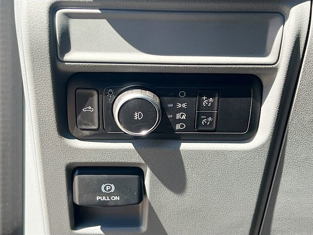 Used 2023 Ford F150 XLT RWD image 10