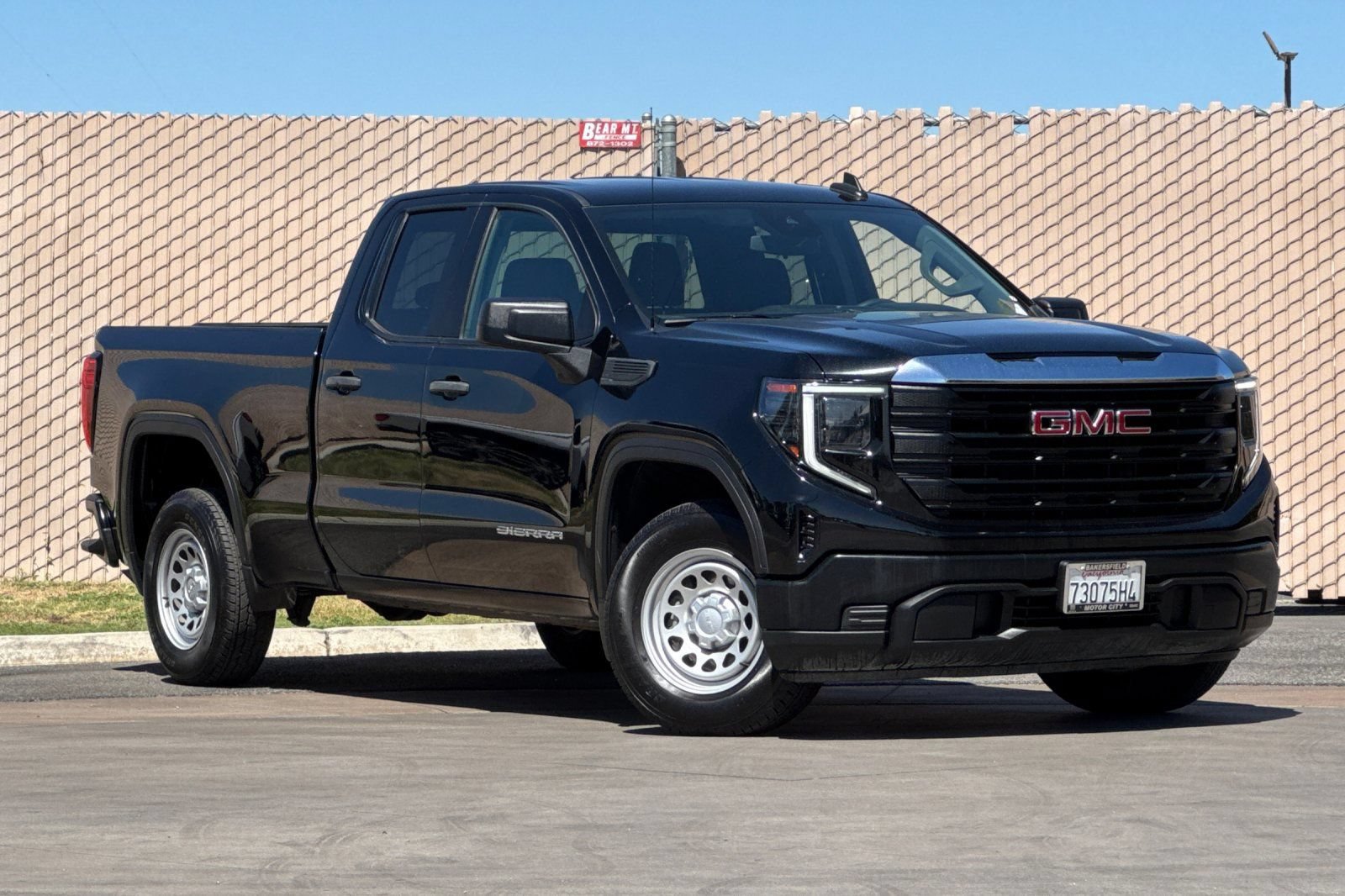 Used 2023 GMC Sierra 1500 Pro RWD image 2