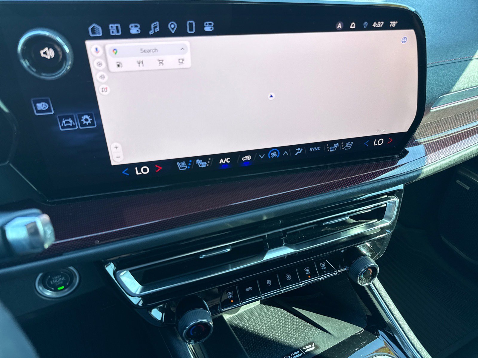 Used 2024 Chevrolet Traverse RS w/ LPO, Floor Liner Package FWD image 17