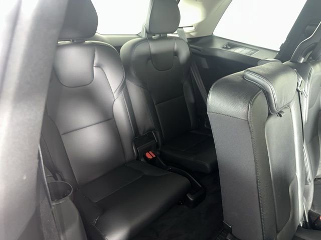 Used 2018 Volvo XC90 T5 Momentum w/ Convenience Package AWD/4WD image 17