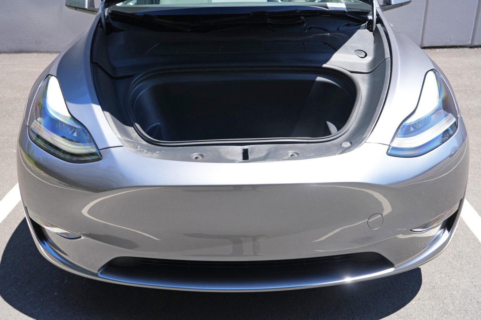 Used 2024 Tesla Model Y Long Range RWD image 8