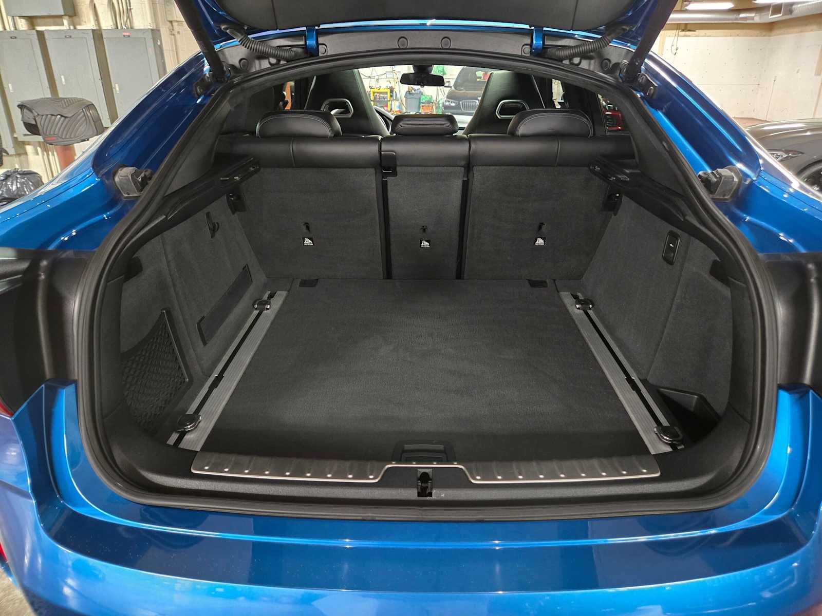 Used 2018 BMW X6 M AWD/4WD image 13