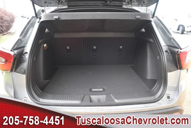 New 2026 Chevrolet Trax RS w/ Sunroof Package FWD image 9