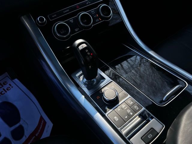 Used 2017 Land Rover Range Rover Sport HSE image 38