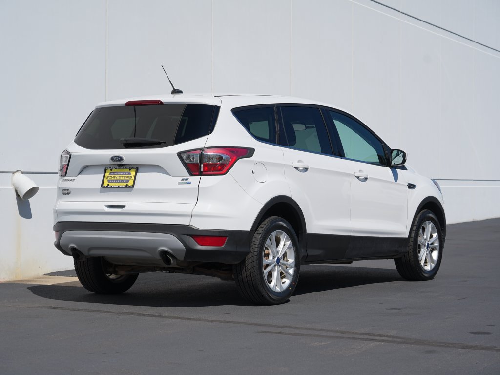 Used 2017 Ford Escape SE AWD/4WD image 4