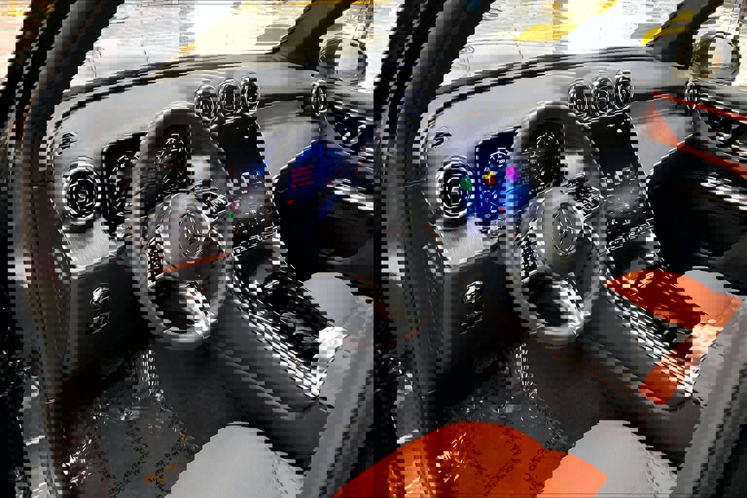 Certified 2026 Mercedes-Benz GLC 300 4MATIC image 18