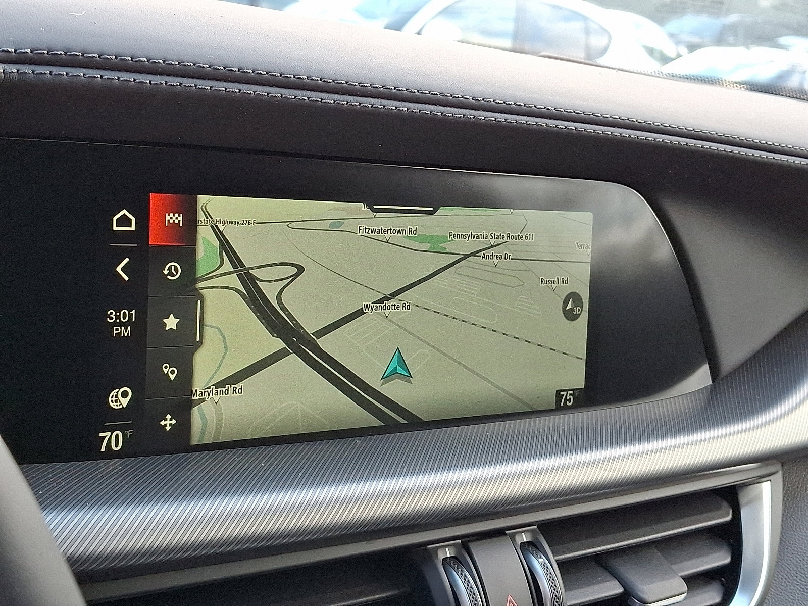 New 2025 Alfa Romeo Stelvio Sprint image 14