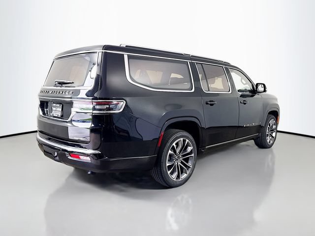 Used 2023 Jeep Grand Wagoneer L Series III w/ Rear Seat Video Group 1 AWD/4WD image 7