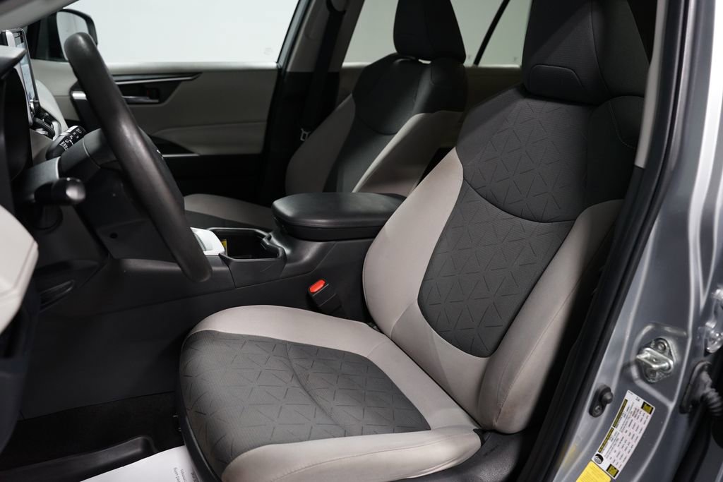 Certified 2023 Toyota RAV4 XLE w/ Convenience Package image 27