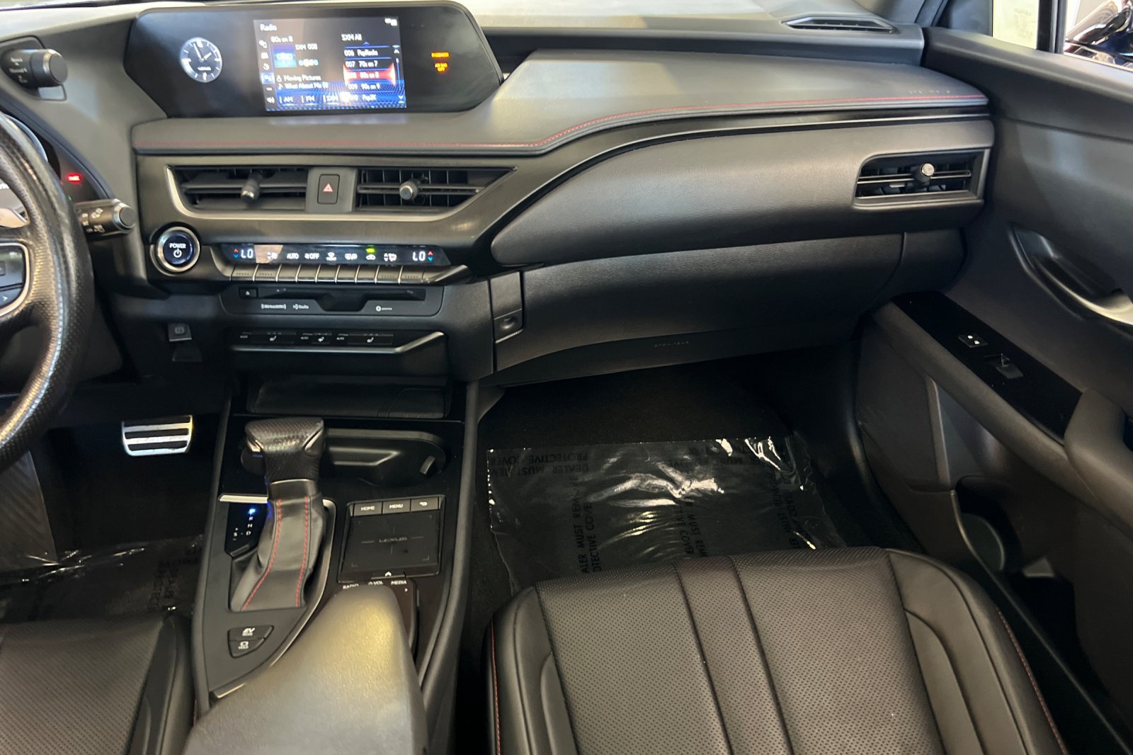 Used 2019 Lexus UX 250h F Sport w/ F Sport Premium Package AWD/4WD image 32