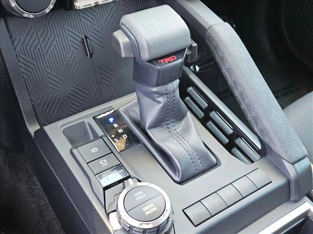 Certified 2025 Toyota Tacoma TRD Sport AWD/4WD image 17