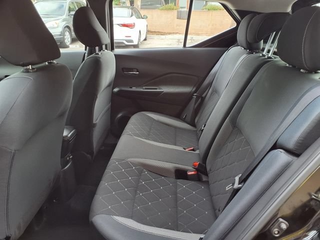Used 2020 Nissan Kicks SV FWD image 17