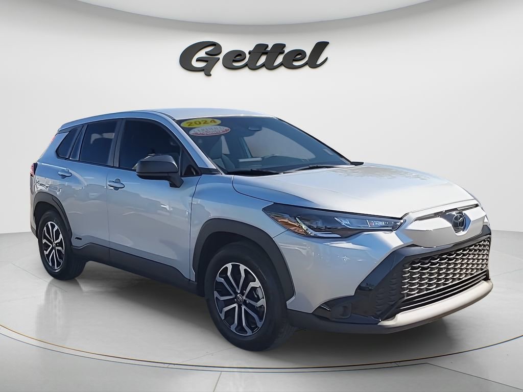 Used 2024 Toyota Corolla Cross S AWD/4WD image 7