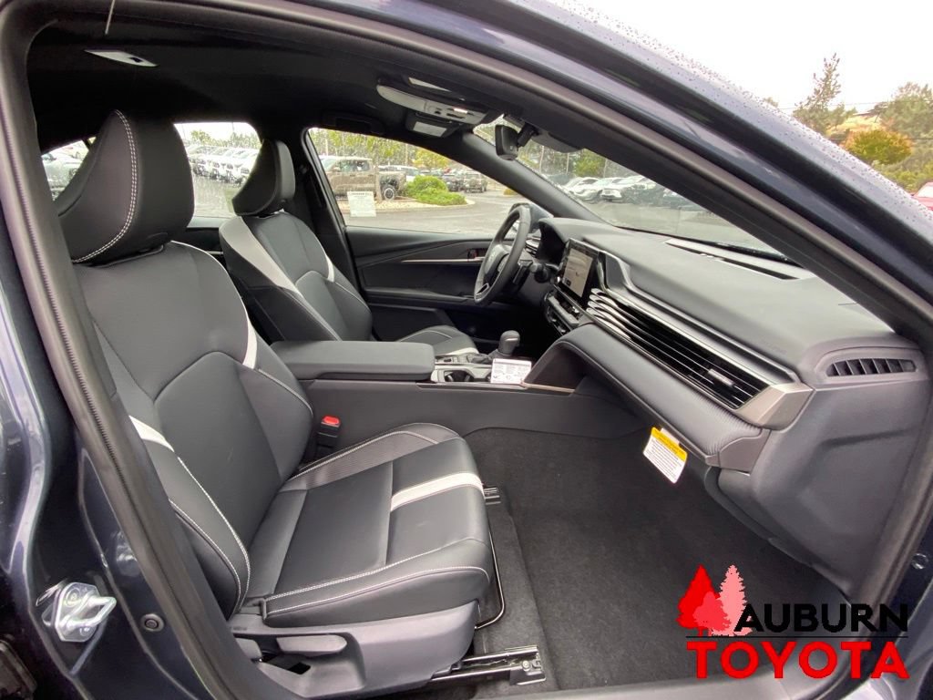 New 2026 Toyota Camry SE FWD image 9