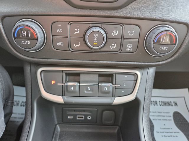 Used 2024 GMC Terrain Denali w/ Denali Premium Package image 28