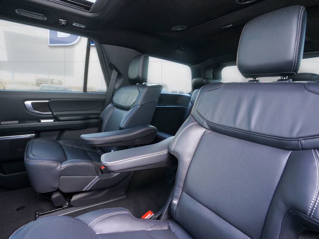 New 2026 Ford Expedition Platinum w/ Stealth Appearance Package image 20