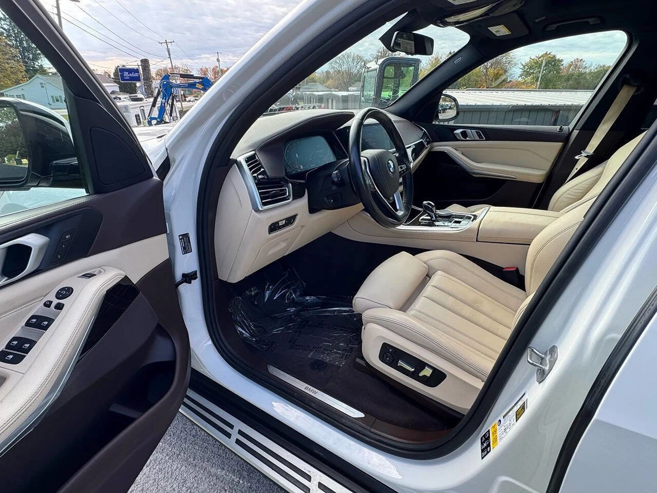 Used 2019 BMW X5 xDrive40i w/ Convenience Package image 5