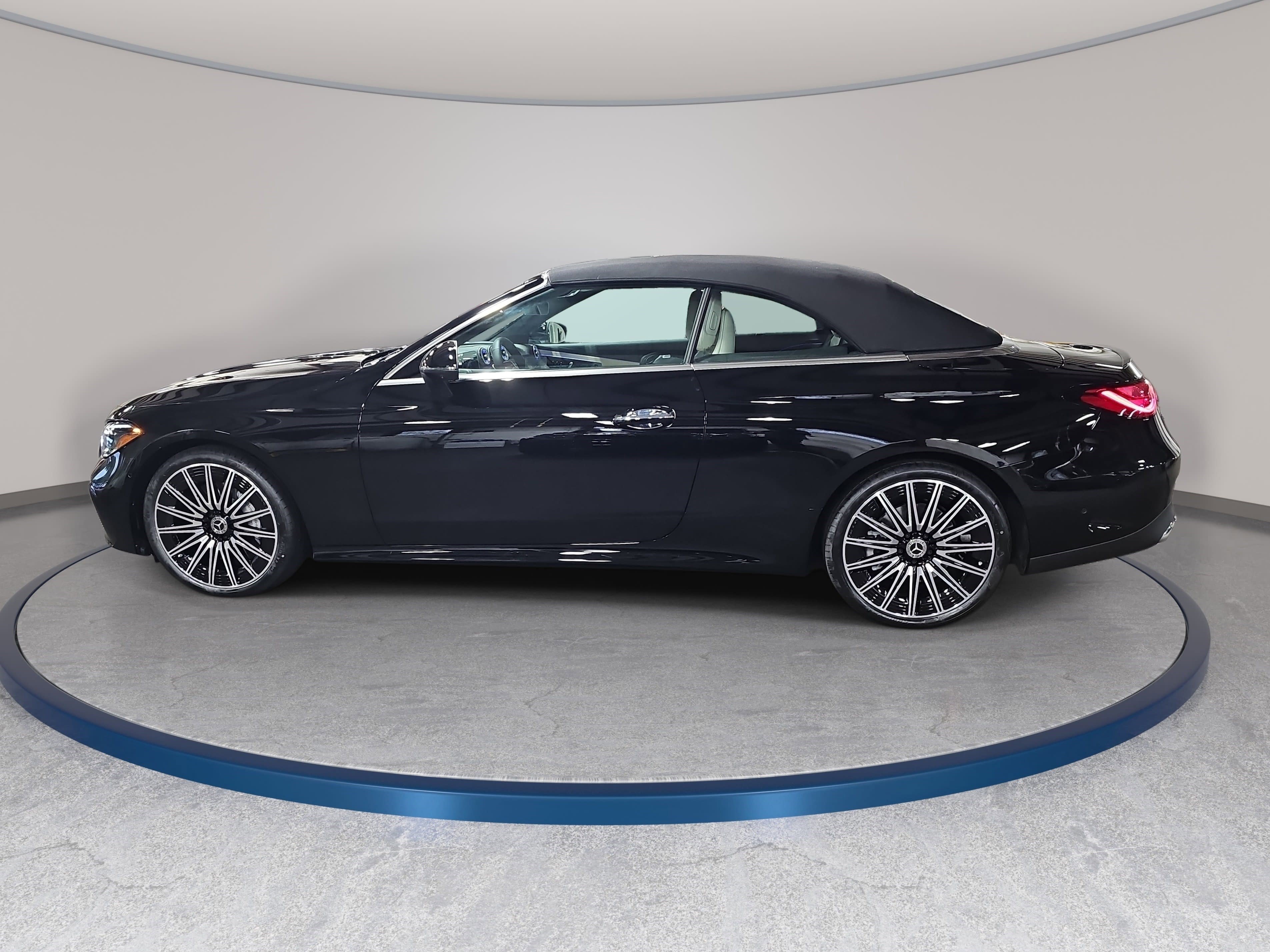 New 2026 Mercedes-Benz CLE 450 4MATIC Cabriolet image 8