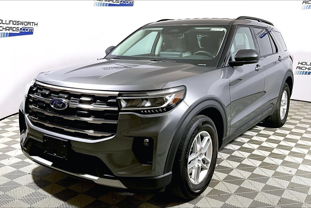 New 2026 Ford Explorer Active w/ Active Comfort Package
