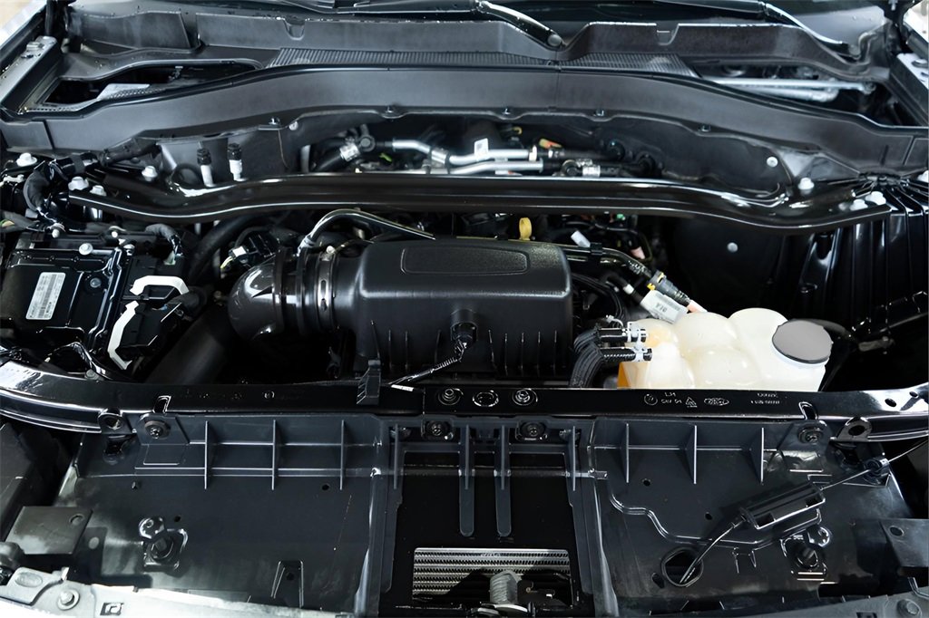 Used 2023 Ford Explorer Limited image 20