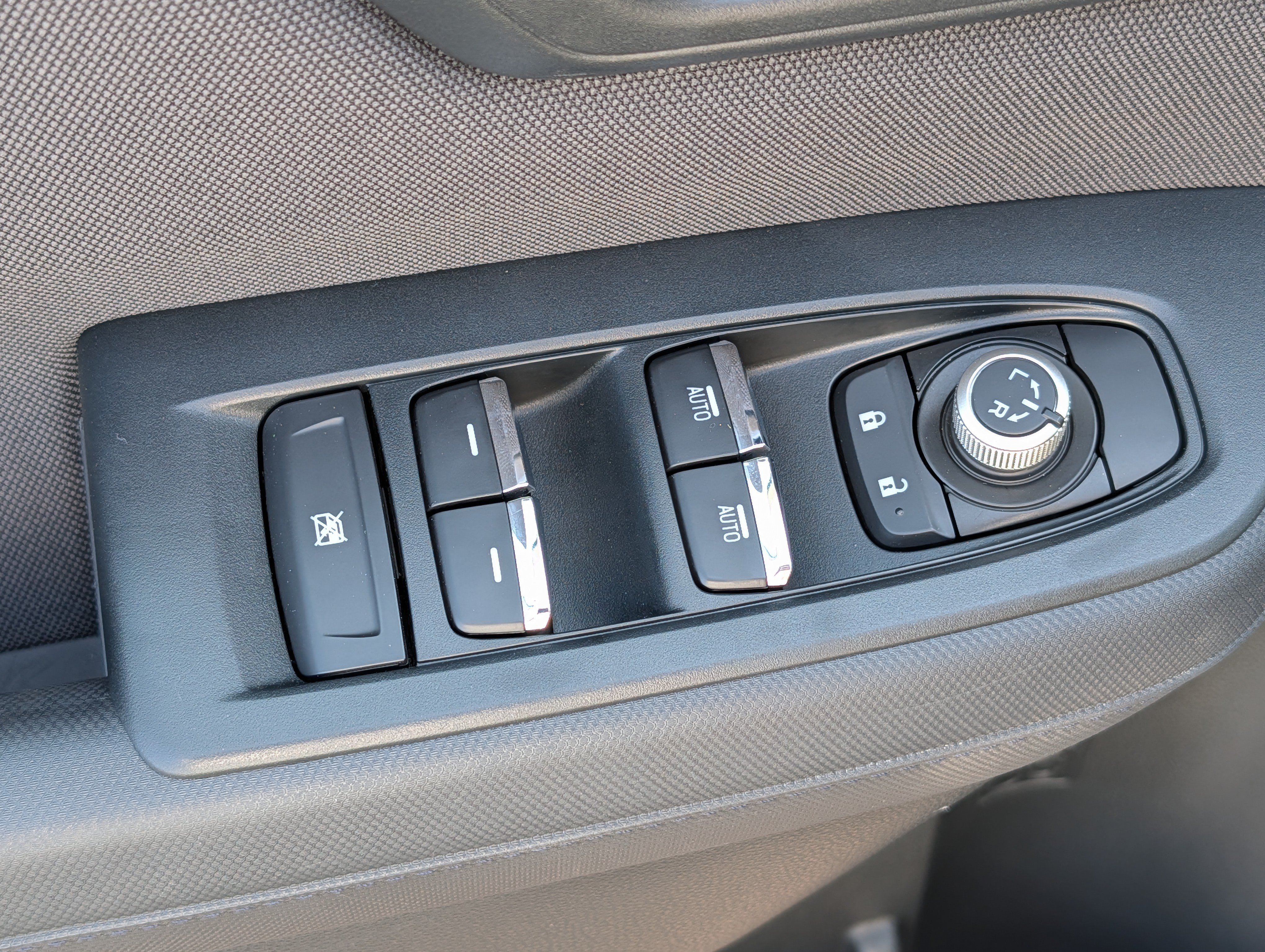 Used 2025 Subaru Forester Premium AWD/4WD image 19