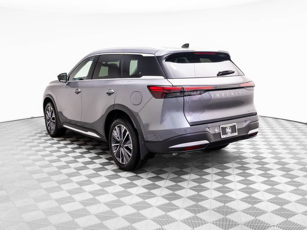 New 2026 INFINITI QX60 Luxe image 3