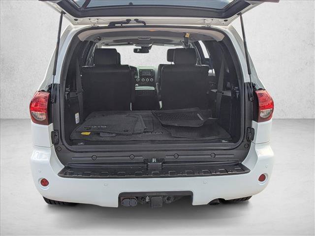 Used 2018 Toyota Sequoia TRD Sport AWD/4WD image 7