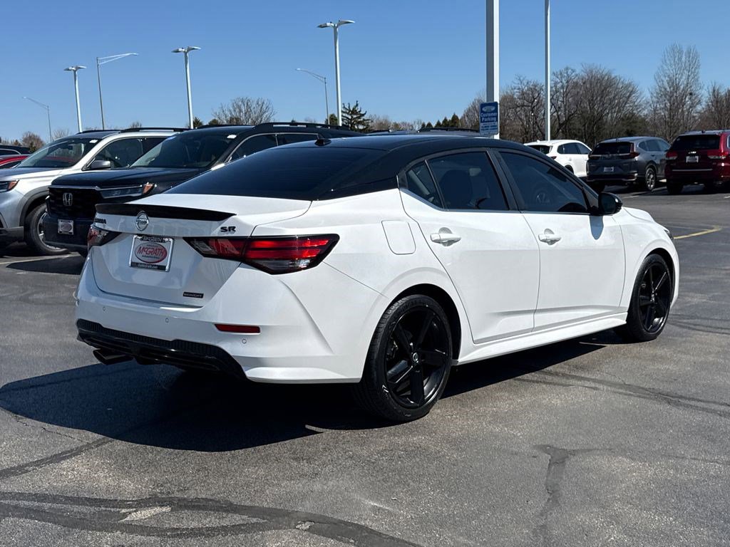 Used 2023 Nissan Sentra SR w/ Midnight Edition Package image 11