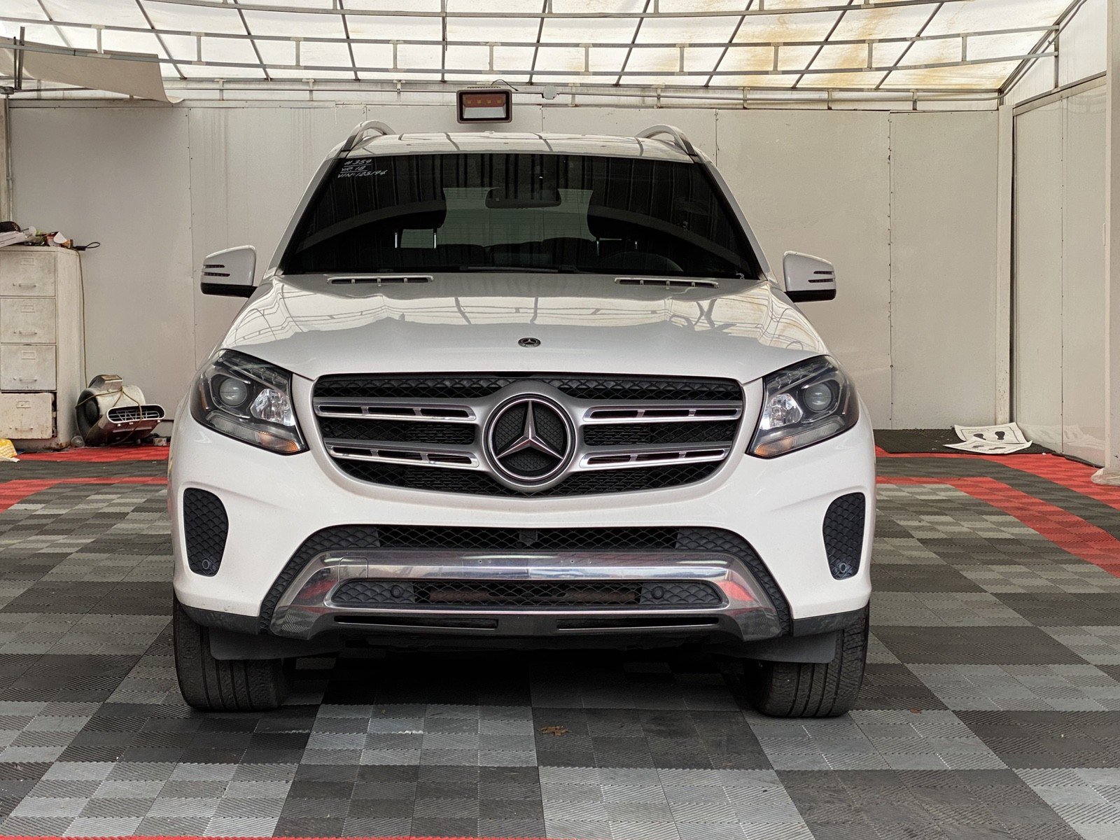 Used 2018 Mercedes-Benz GLS 450 4MATIC image 2