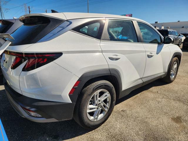 Used 2025 Hyundai Tucson SE image 5