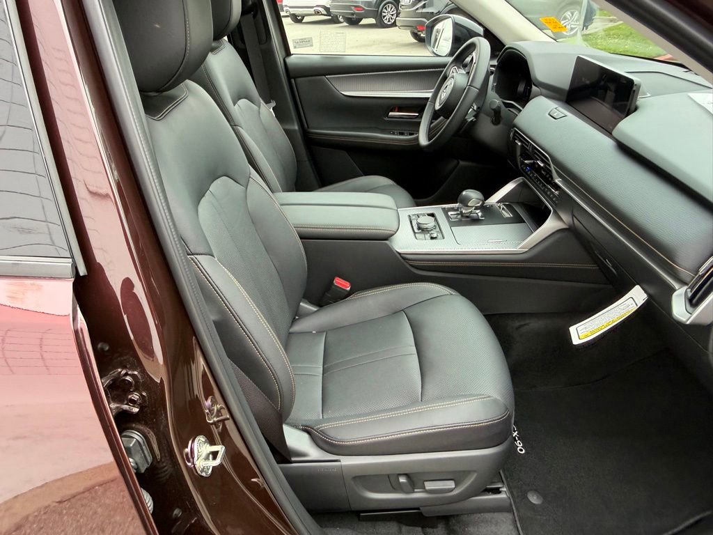 New 2026 MAZDA CX-90 Plug-In Hybrid w/Premium Sport AWD/4WD image 22