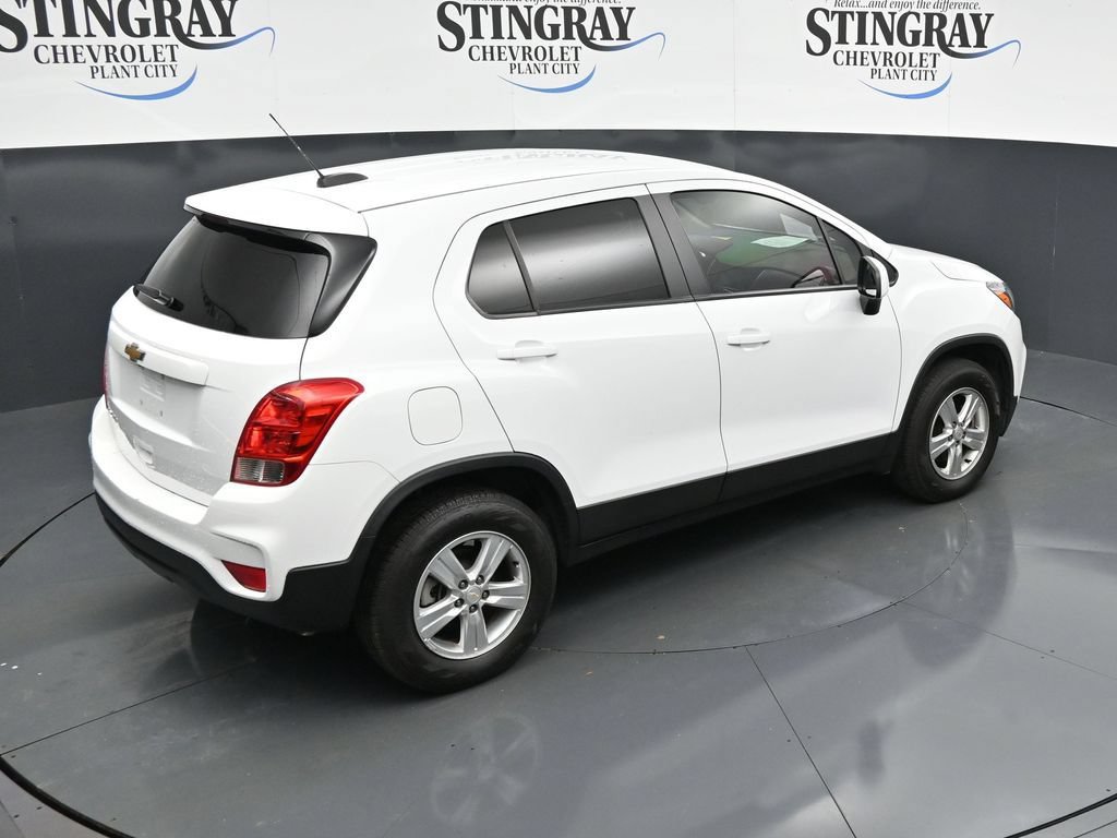 Used 2022 Chevrolet Trax LS w/ Tint and Cruise Package AWD/4WD image 24