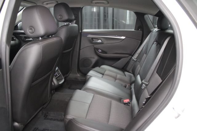 Used 2017 Chevrolet Impala LT FWD image 22