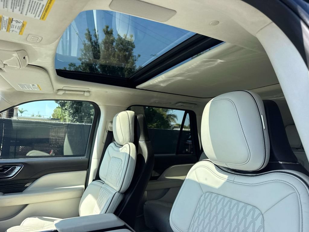 Certified 2022 Lincoln Navigator Black Label AWD/4WD image 25