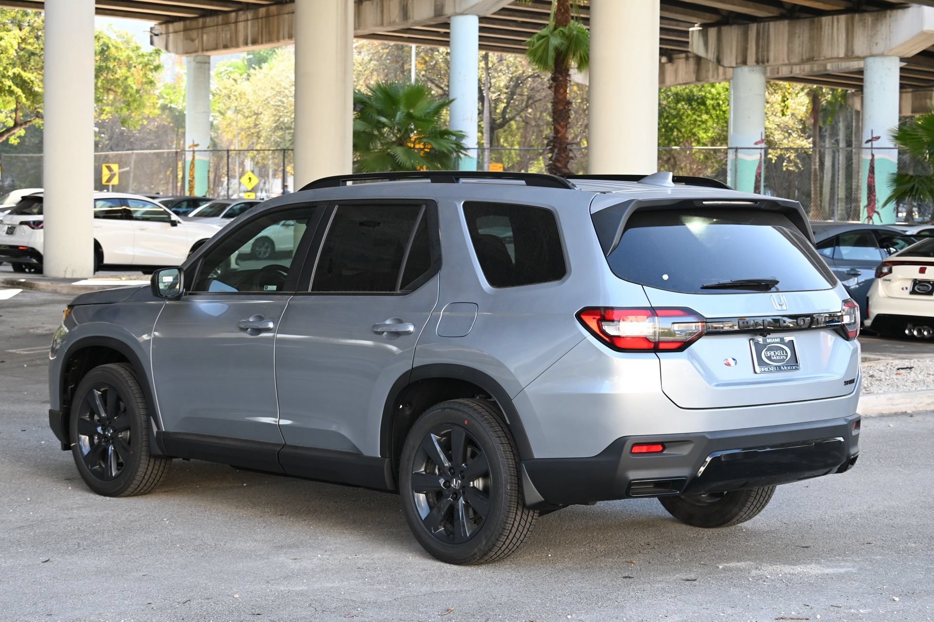 New 2026 Honda Pilot Sport image 7